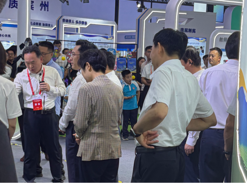健成星云参展2026山东省教育博览会,AI心理服务获现场关注
